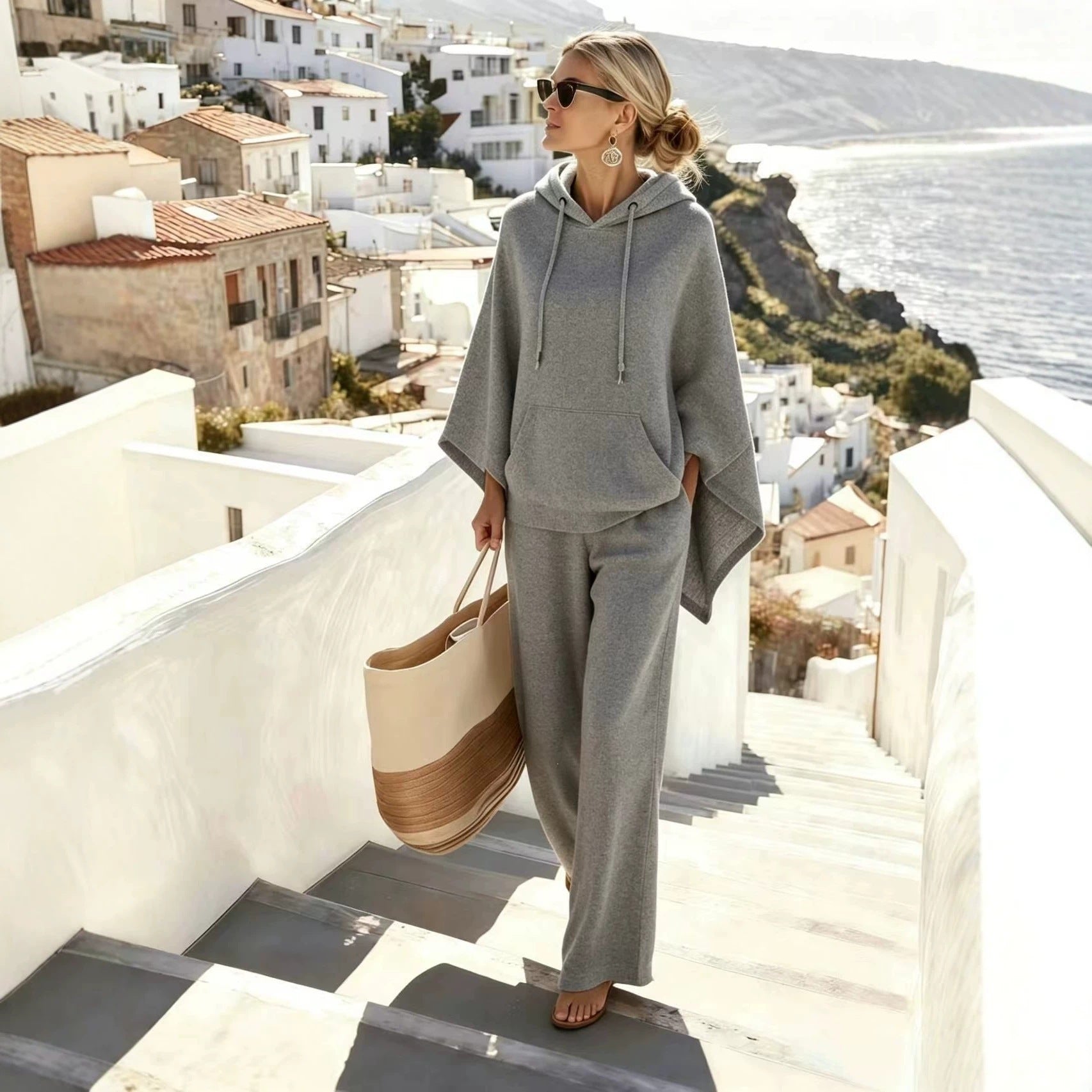 Ensemble lounge pour femmes avec poncho à capuche décontracté et pantalon ample en tissu éponge Echo Archiv