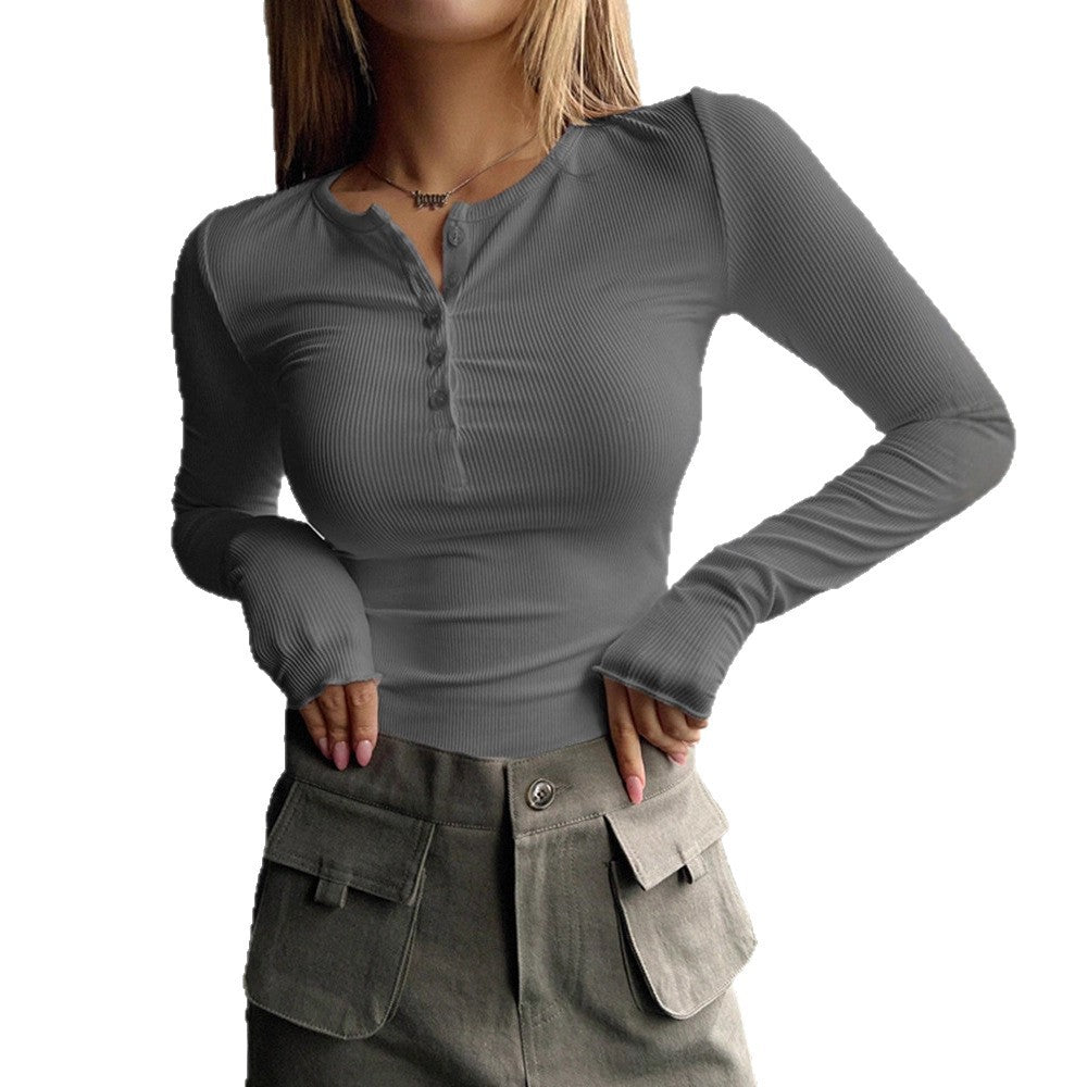 T-shirt Henley ajusté en maille côtelée pour femmes avec patte de boutonnage et manches longues