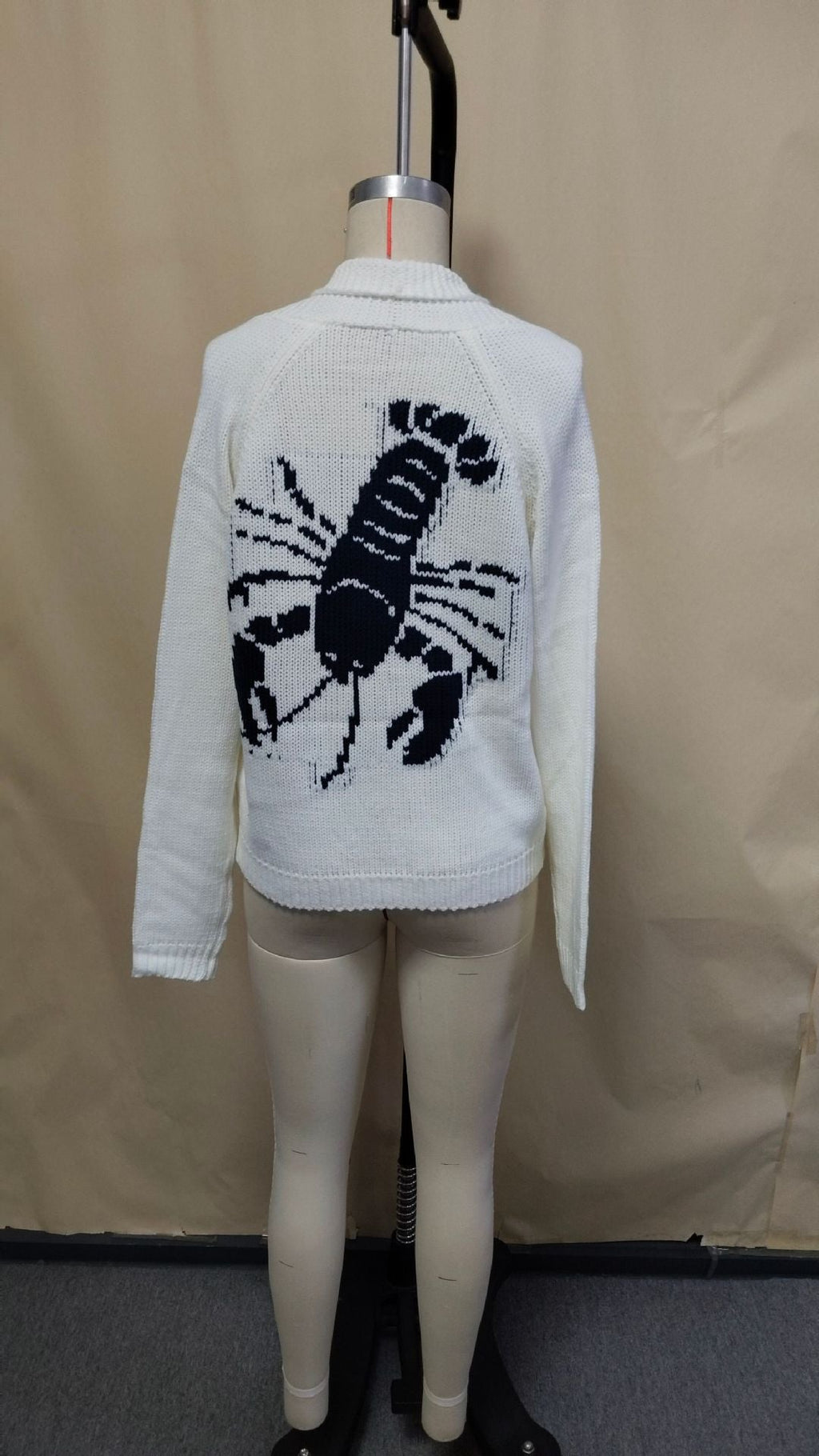 Pull à col roulé en grosse maille pour femmes avec motif en intarsia de homard et coupe oversize décontractée Echoarchiv