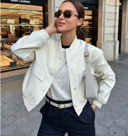 Veste courte sportive pour femmes avec poches à rabat