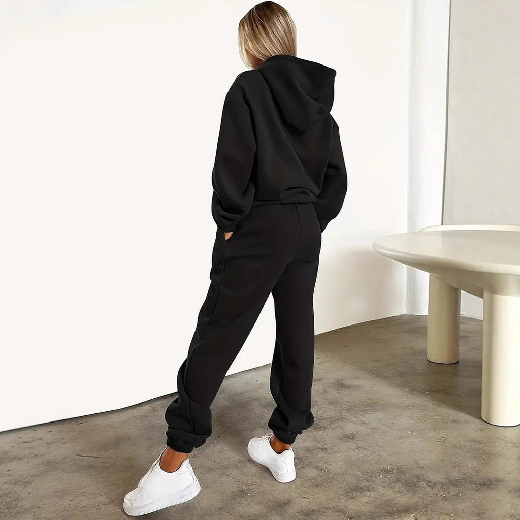 Ensemble de lounge pour femmes en deux parties, sweat à capuche court et jogging taille haute avec motif d'ange et taille élastique Echo Archiv