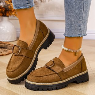Mocassins pour femmes avec un design tendance à boucle et semelle profilée antidérapante R&B