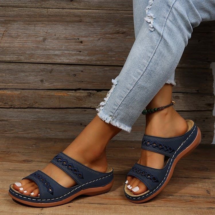 Sandales confortables pour femmes avec design de lanières décoratif et semelle intérieure rembourrée R&B