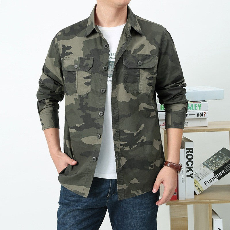 Veste utilitaire légère en camouflage pour hommes avec poches poitrine doubles, fermeture frontale boutonnée et coupe régulière Echo Archiv