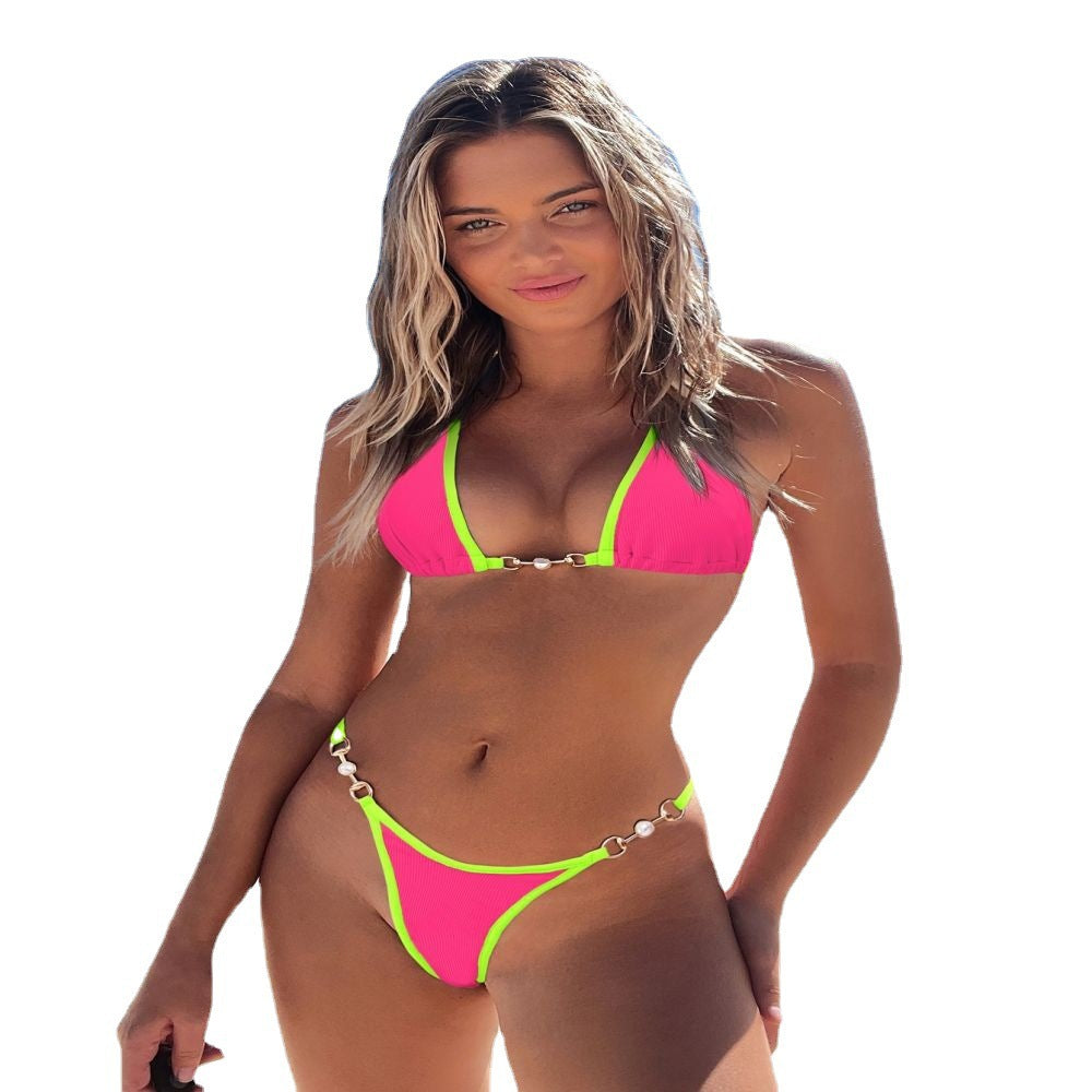Bikini Triangle Femme avec design en rib et éléments décoratifs R&B