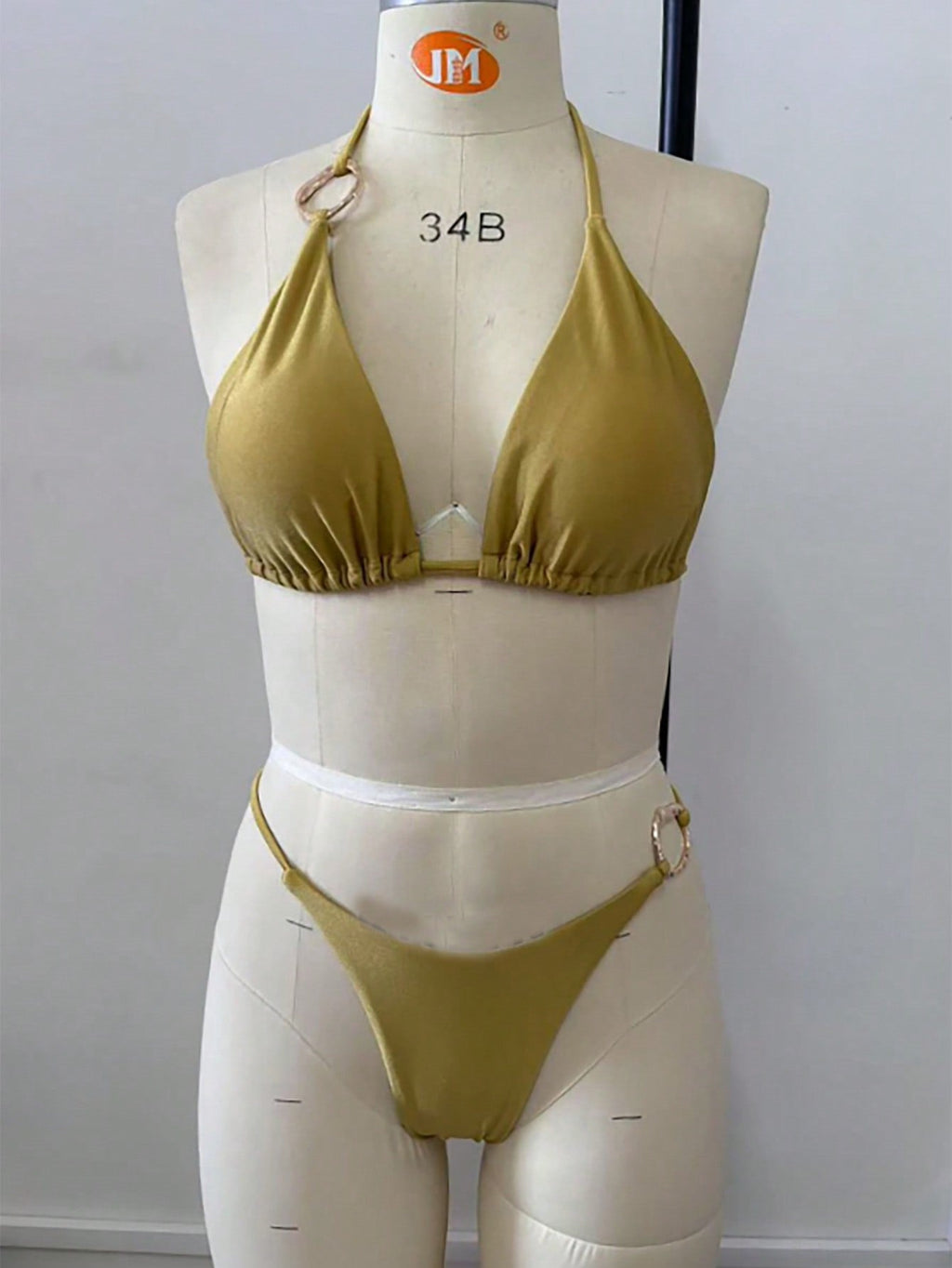 Ensemble de bikini triangle pour femmes avec des anneaux en métal tendance R&B