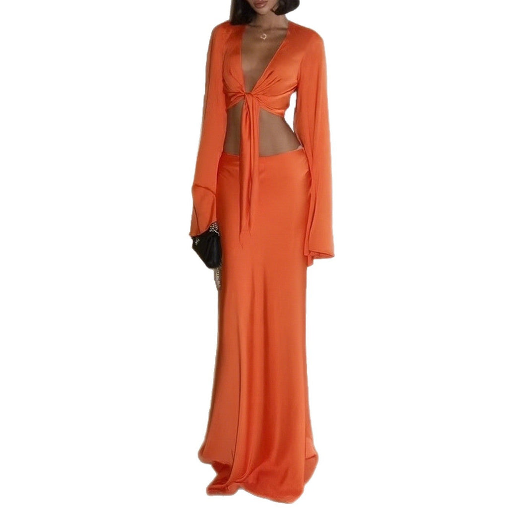 Ensemble femme composé d'un haut court avec de longues manches amples et d'une jupe midi assortie R&B