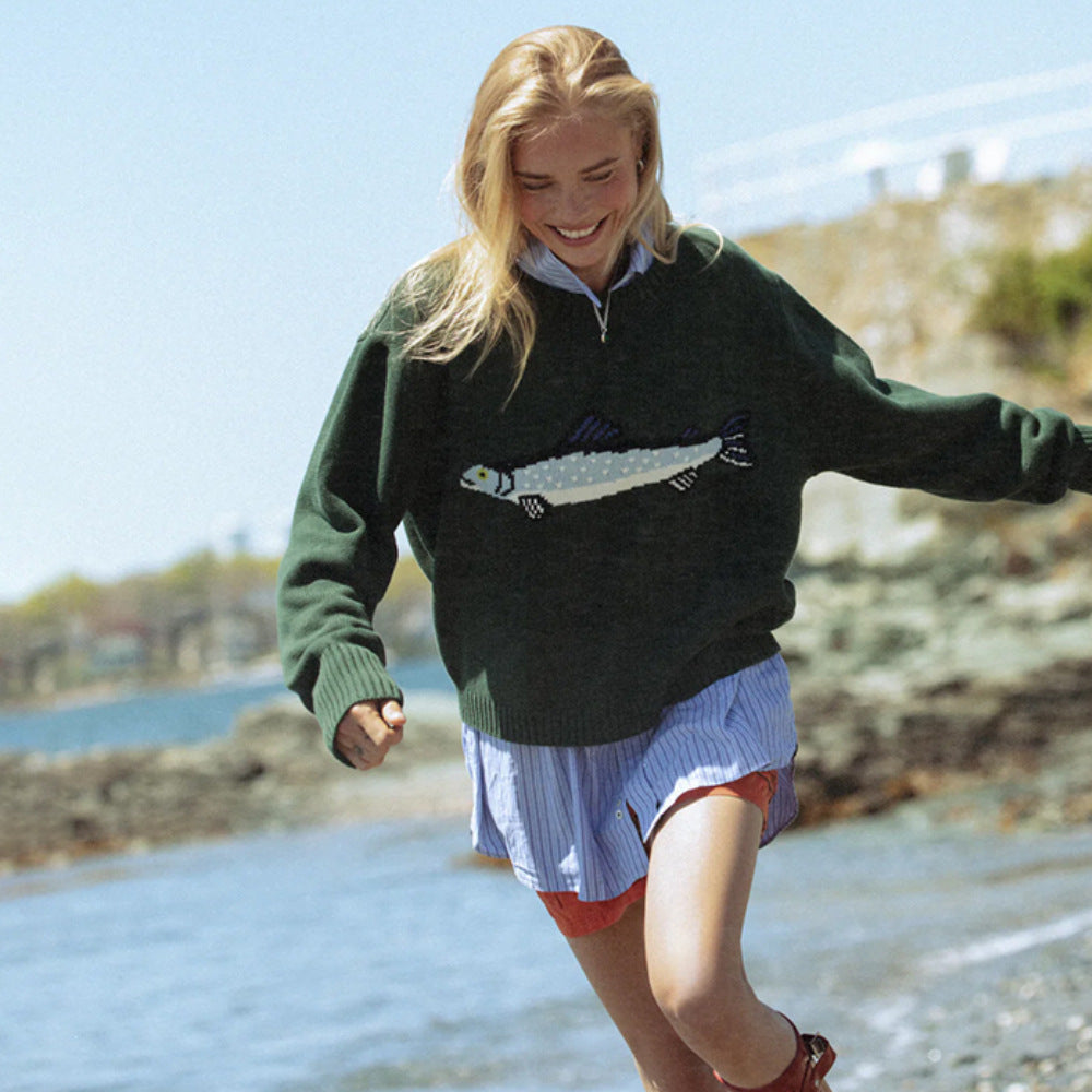 Pull-over en maille oversize pour femmes avec jacquard poisson, col montant et bords côtelés Echoarchiv