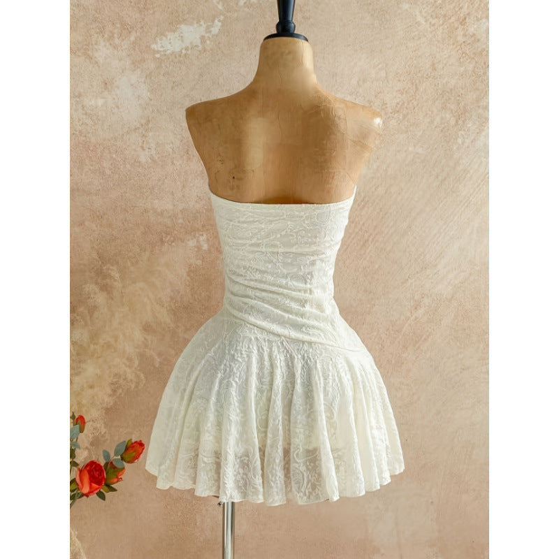 Robe Babydoll Femme avec Détails en Dentelle Élégante et Ourlet Froncé Heidi-Mode