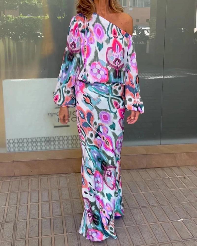Robe maxi femme à épaule asymétrique, en satin fluide et manches cloche
