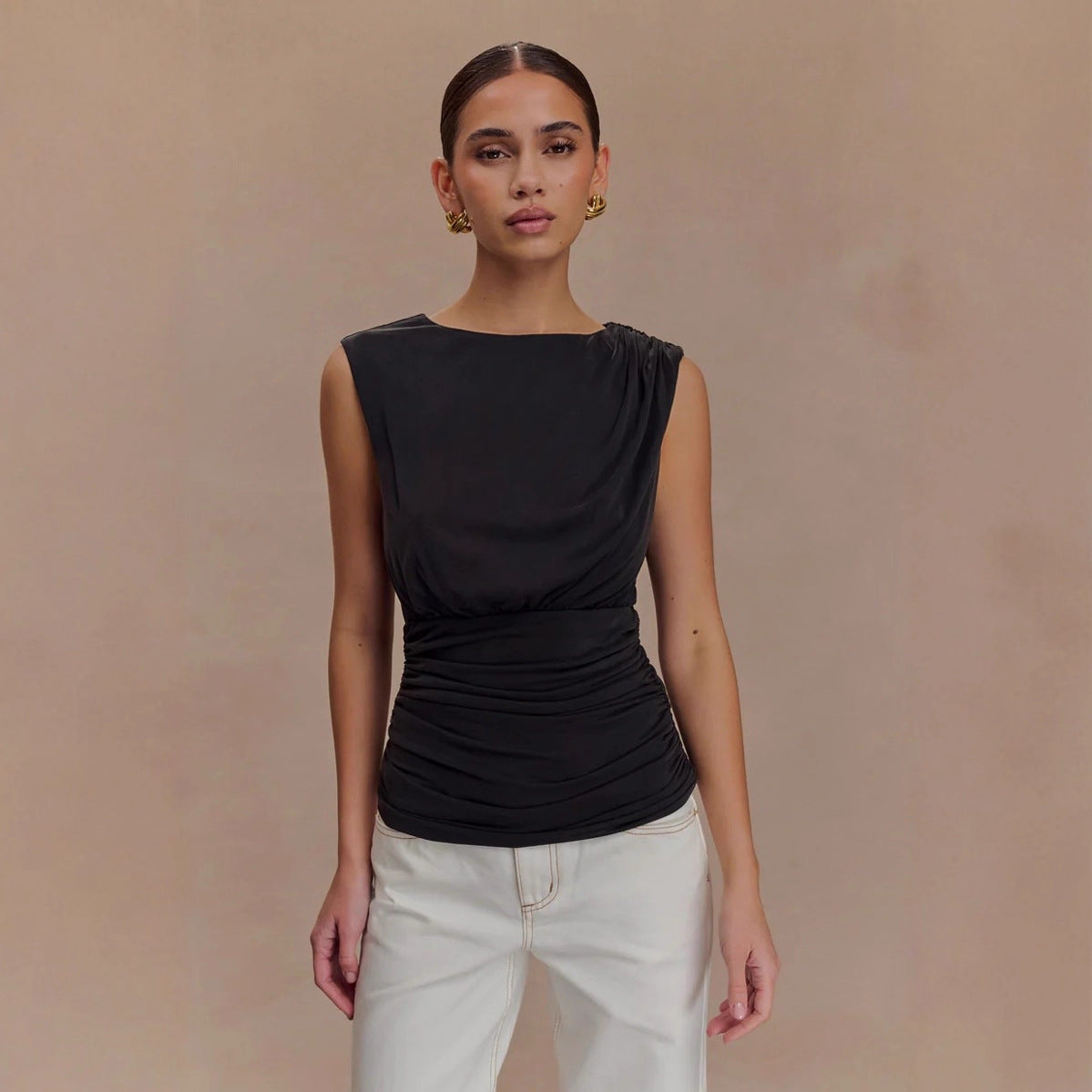 Haut ajusté pour femmes avec un design de drapage raffiné R&B