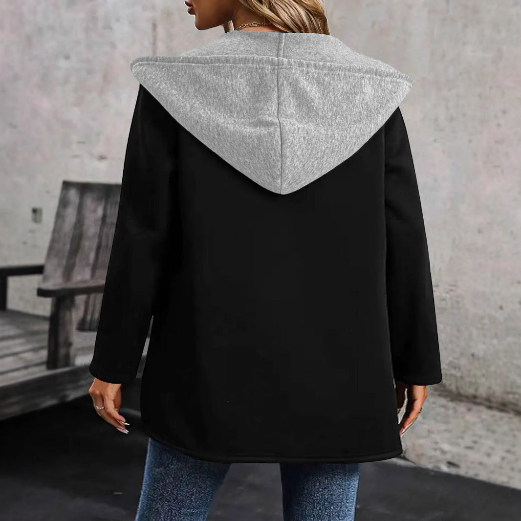 Cardigan long à capuche pour femmes avec garniture contrastante, cordon de serrage et poches Echoarchiv
