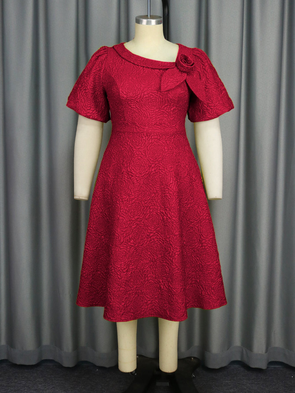 Robe pour femmes avec imprimé floral élégant et décoration en nœud R&B