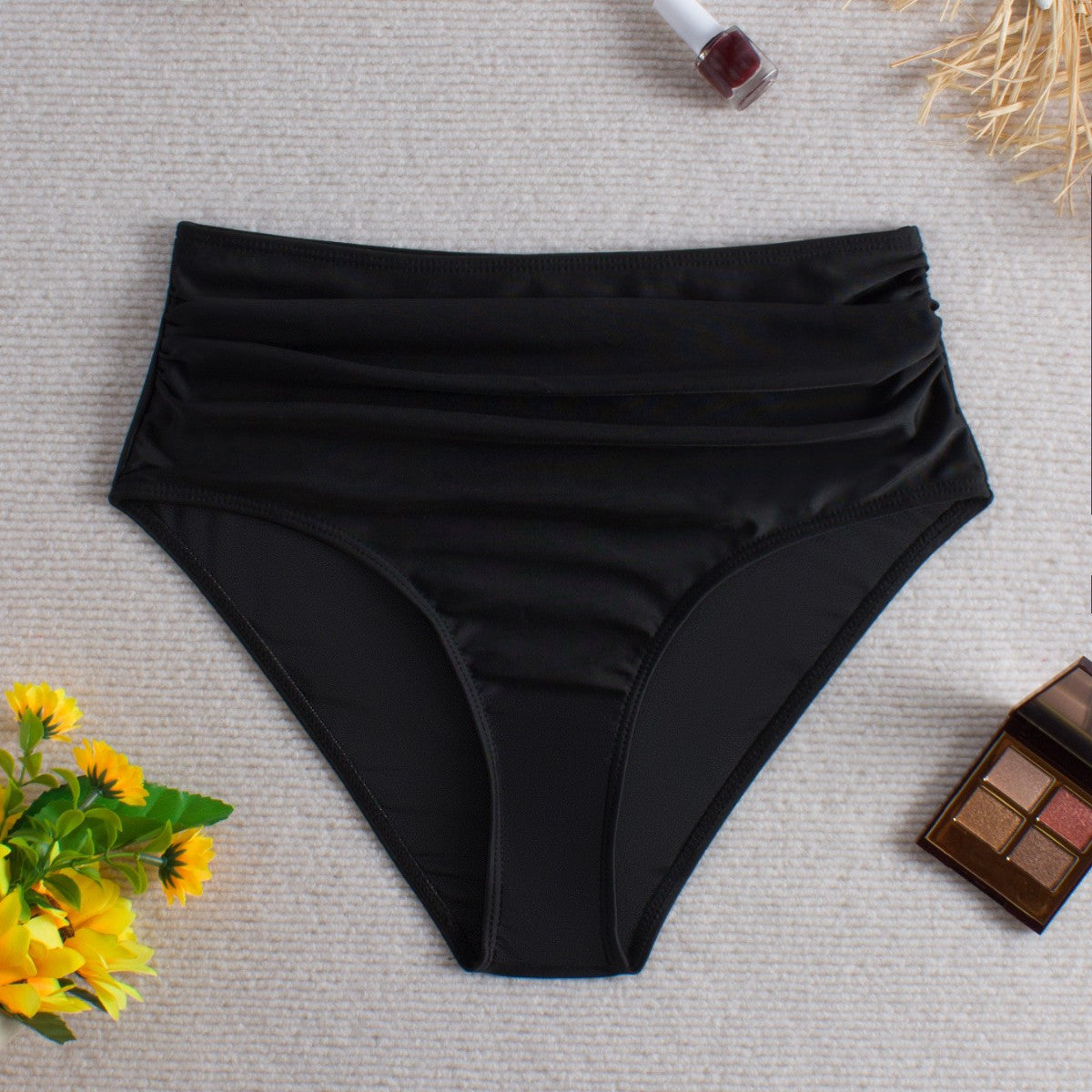 Culotte de bikini taille haute pour femmes avec des détails de volants raffinés Echo Archiv