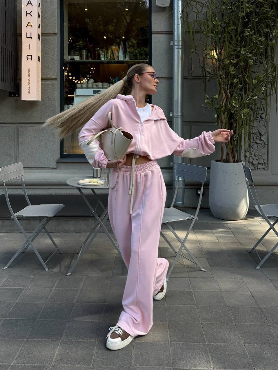 Pantalon de jogging pour femmes à taille haute et large avec pli marqué et taille élastique Echo Archiv
