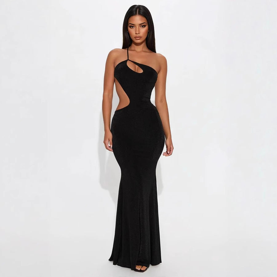 Robe maxi ajustée pour femmes avec décolleté plongeant et détails découpés R&B