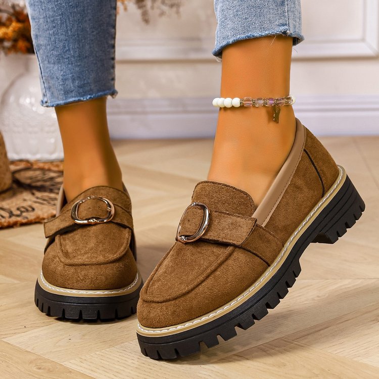 Mocassins pour femmes avec un design tendance à boucle et semelle profilée antidérapante R&B