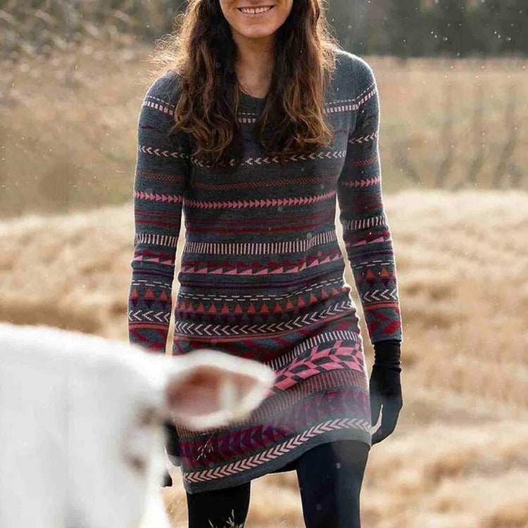 Robe Tricotée Femme avec Motif Nordique et Col Montant