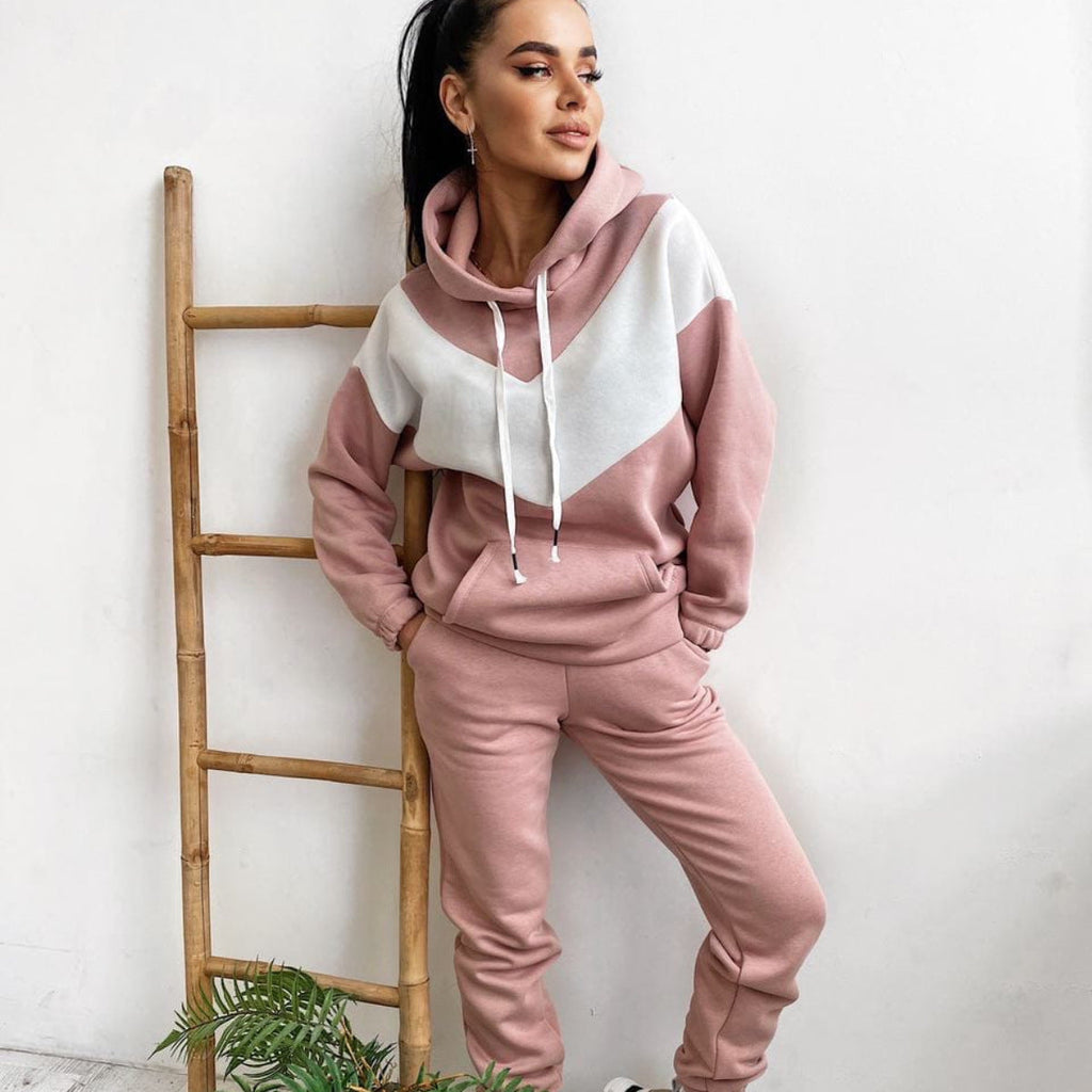 Ensemble de loungewear pour femmes en deux pièces avec sweat à capuche Chevron et jogging tapered Echo Archive