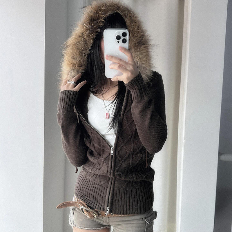 Veste bomber cintrée pour femmes avec large taille côtelée, deux poches obliques et détails décoratifs en zip Echo Archiv