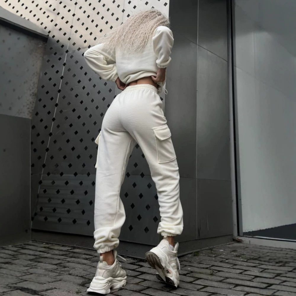 Ensemble de lounge sportif et élégant pour femmes en molleton de coton lourd avec col montant, poche kangourou et poche cargo Echo Archiv