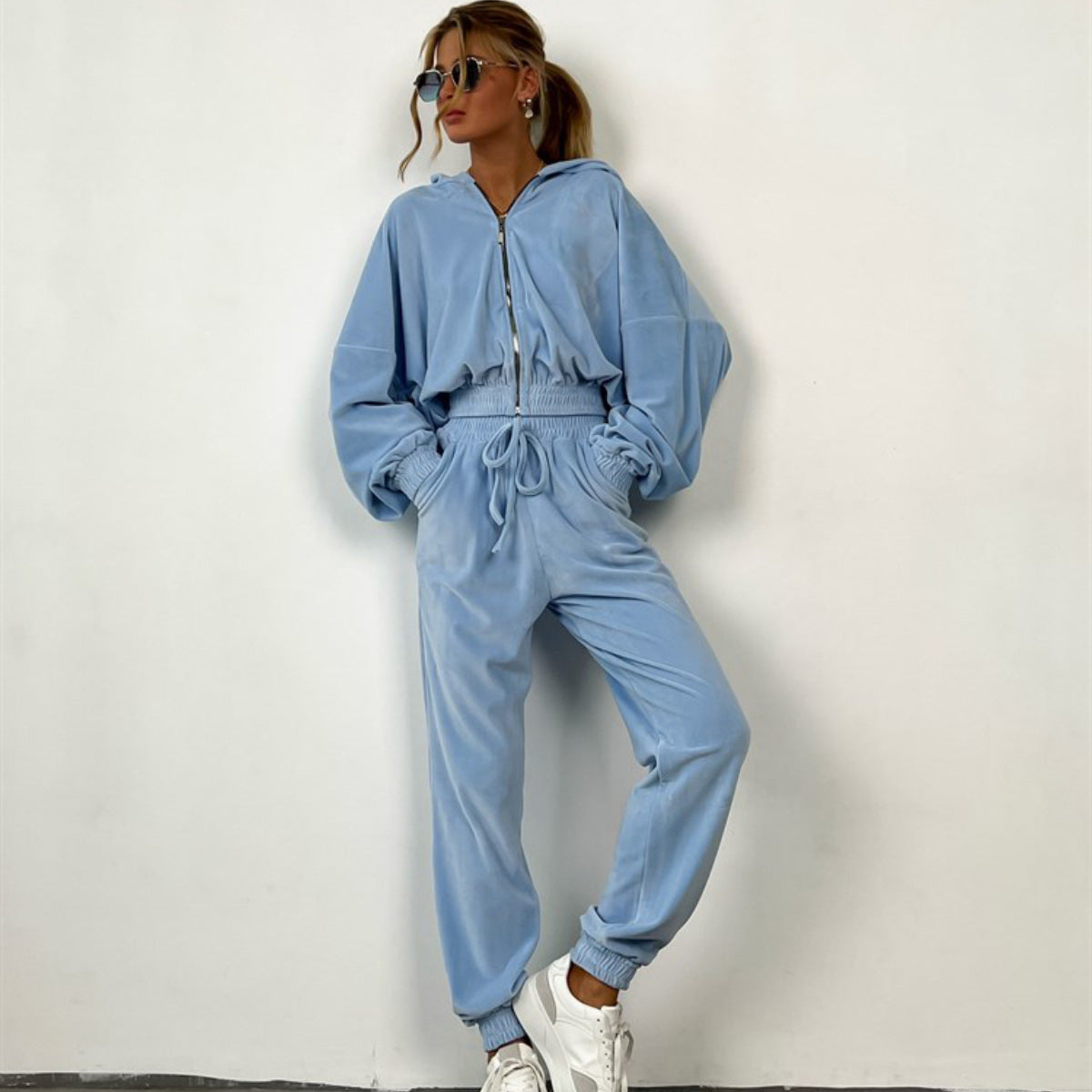 Hoodie en velours pour femmes avec zip demi-haut et pantalon de jogging taille haute avec cordon de serrage Echo Archive