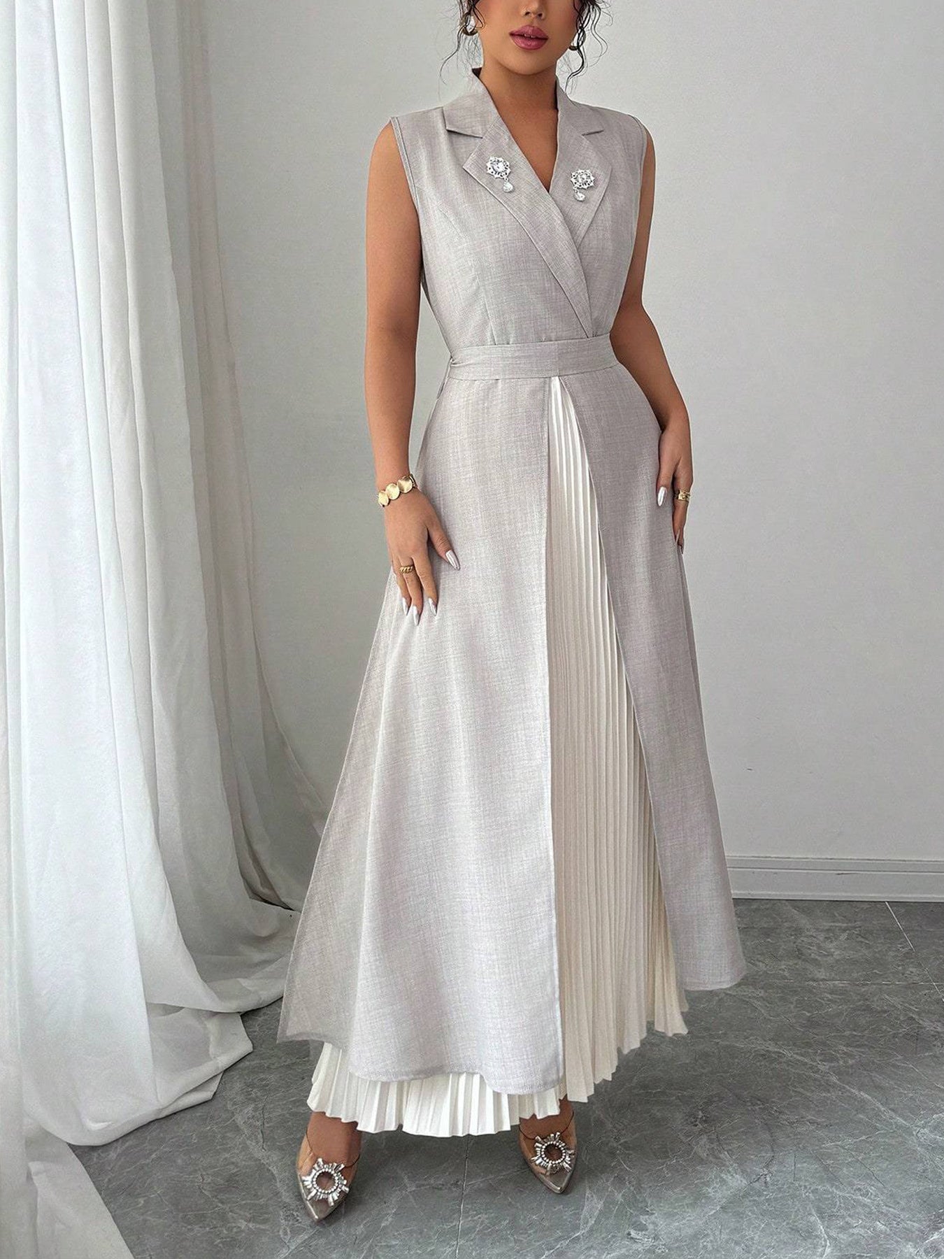 Robe Élégante pour Femmes avec Détails Plissés R&B