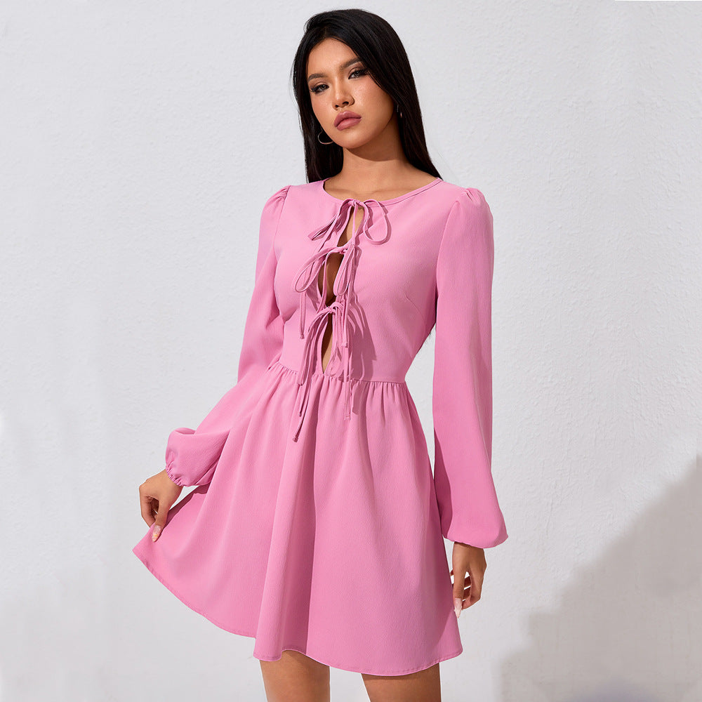 Robe mini à manches longues pour femmes avec découpes, bustier à lacets devant et taille cintrée