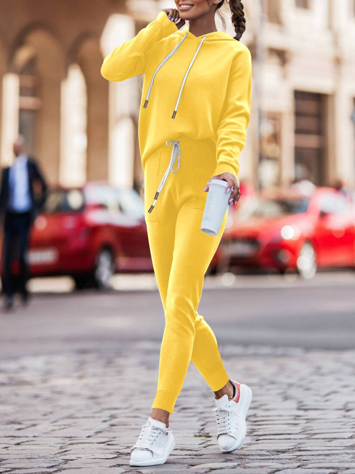 Ensemble de sweat à capuche décontracté et pantalon de jogging ajusté pour femmes