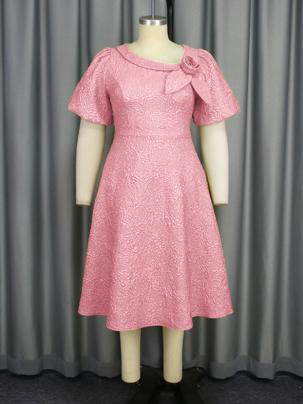 Robe pour femmes avec imprimé floral élégant et décoration en nœud R&B