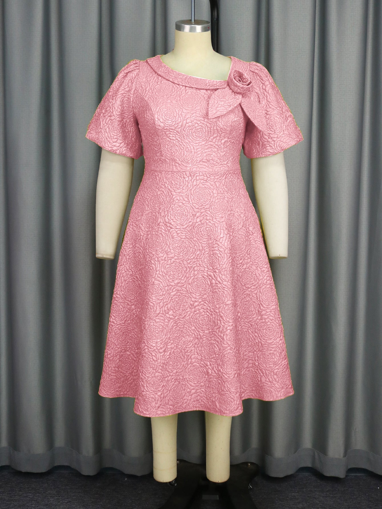 Robe pour femmes avec imprimé floral élégant et décoration en nœud R&B