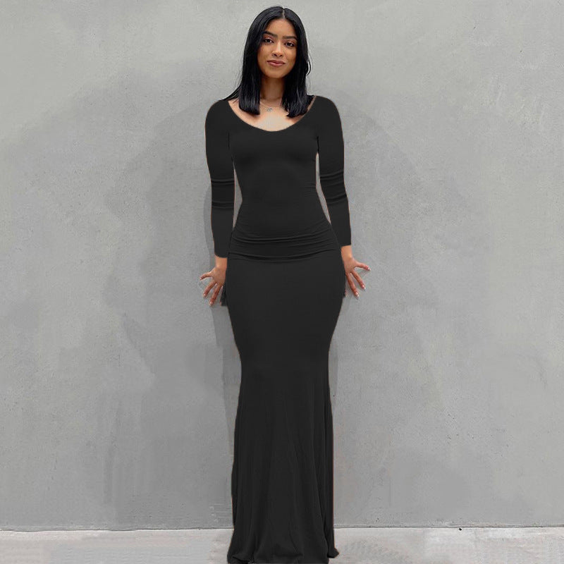 Robe maxi en jersey ajustée pour femmes avec drapés cintrés, manches longues et ourlet évasé Echoarchiv