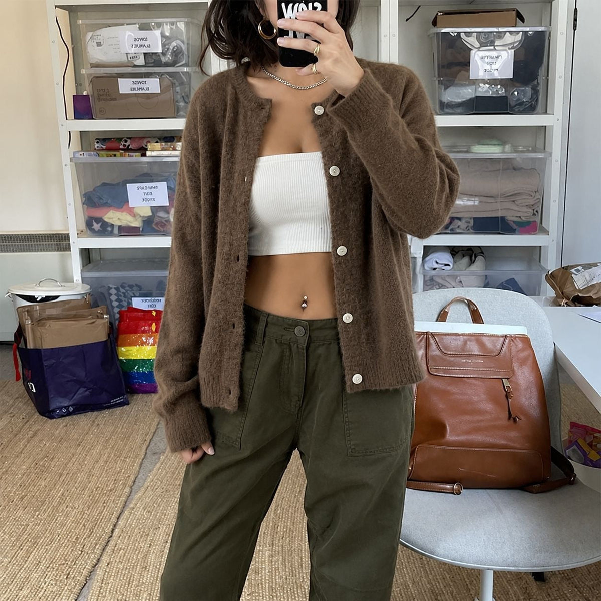 Cardigan en mohair douillet pour femmes avec boutons en nacre et coupe oversize
