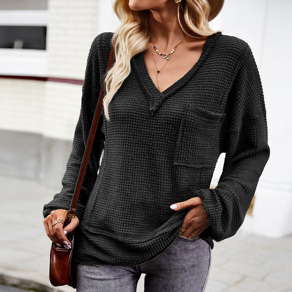 Pull V‑neck en maille gaufrée pour femmes avec poche poitrine appliquée et manches raglan Echo Archiv