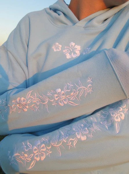 Hoodie pour femmes avec design floral brodé et doublure de capuche imprimée Echoarchiv