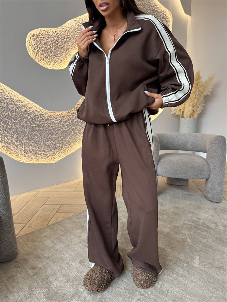 Ensemble d'entraînement oversize doux pour femmes avec veste zippée et pantalon de jogging taille haute large avec bandes contrastées Echo Archiv