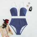 Maillot de bain élégant une pièce pour femme avec décolleté en V plongeant et détails contrastants Echo Archiv