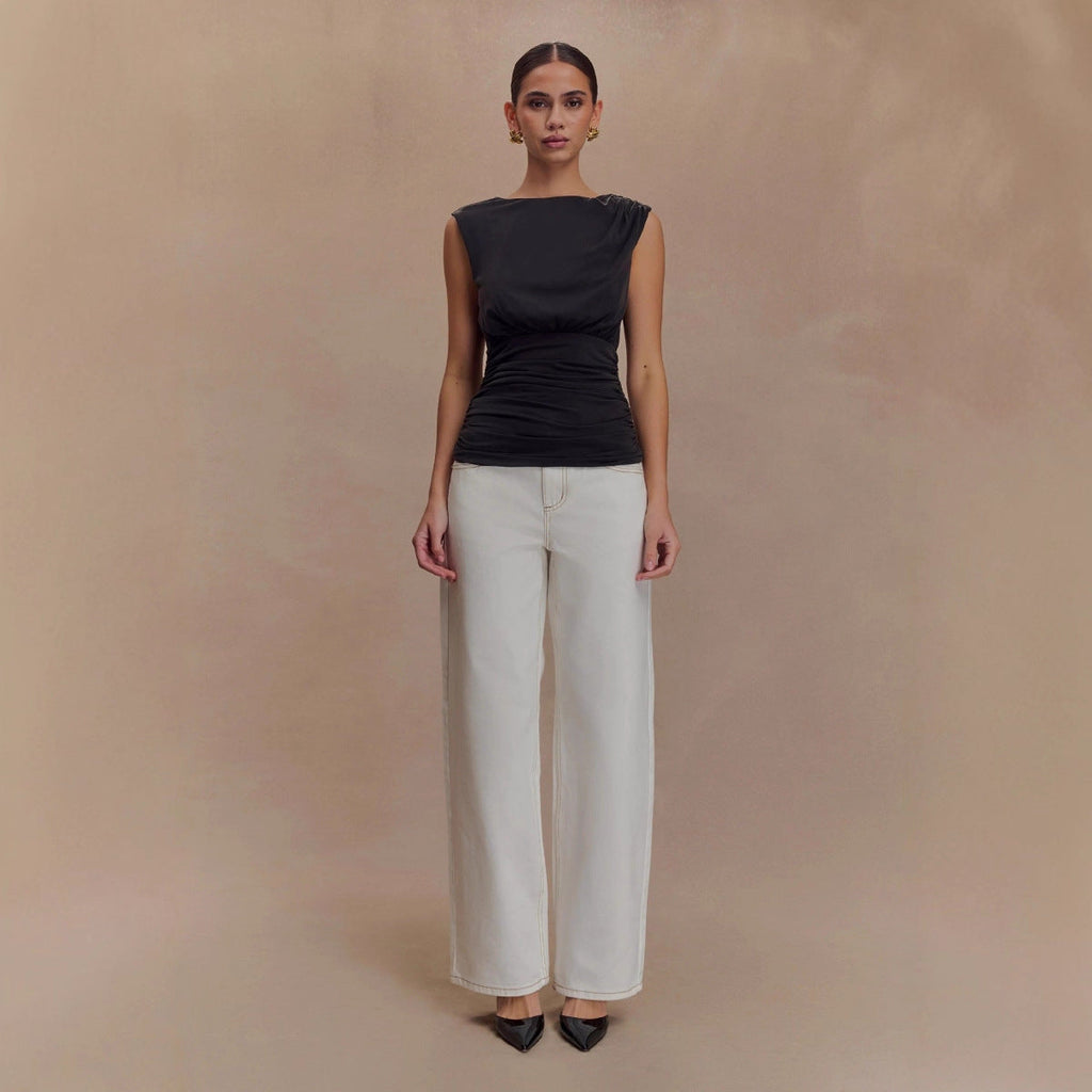 Haut ajusté pour femmes avec un design de drapage raffiné R&B