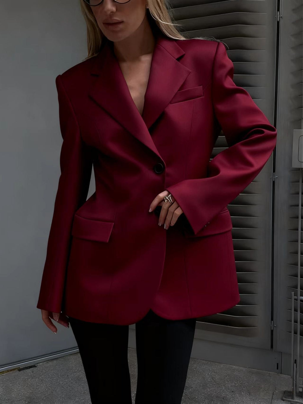 Blazer long oversized pour femmes avec épaule marquée et poches à rabat Echo Archiv