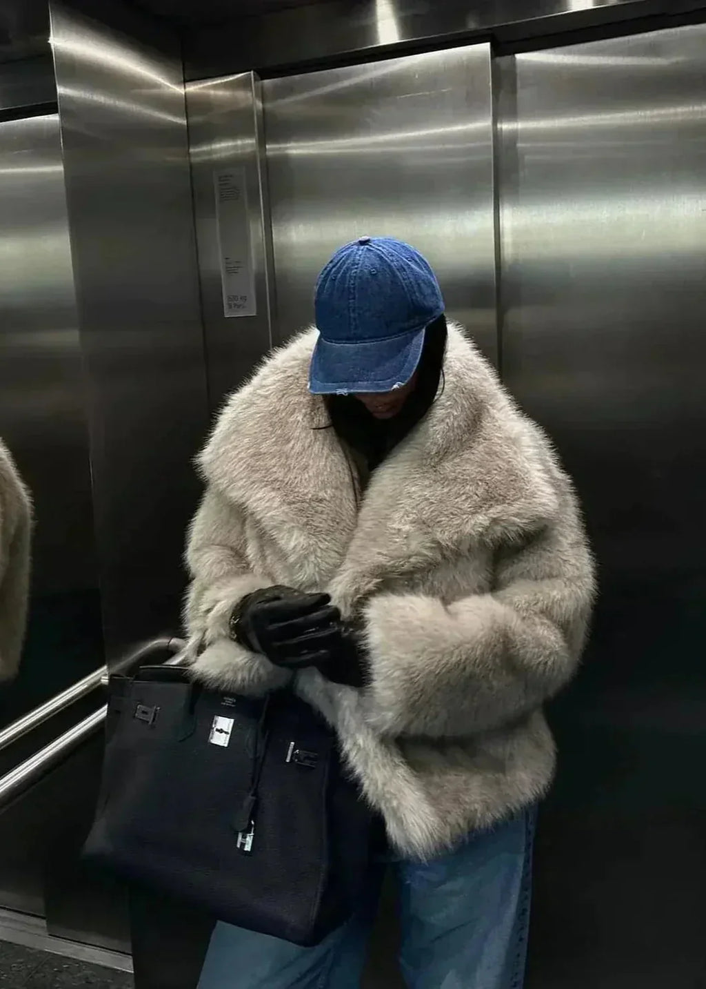Manteau en fourrure duveteuse