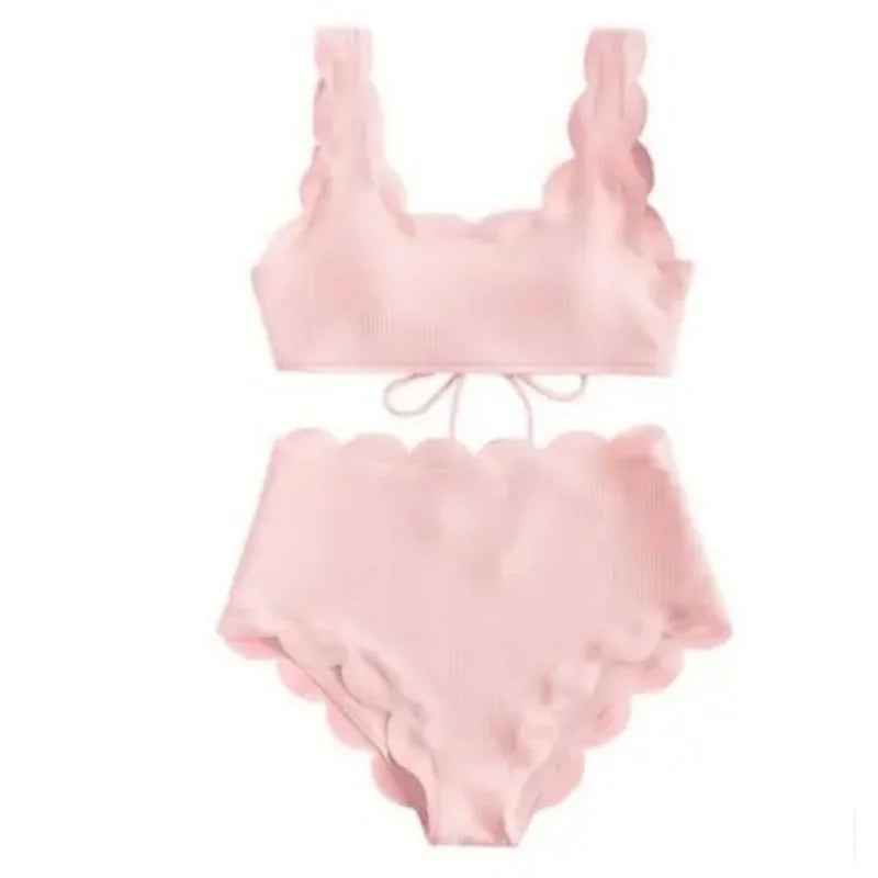 Bikini léger et charmant