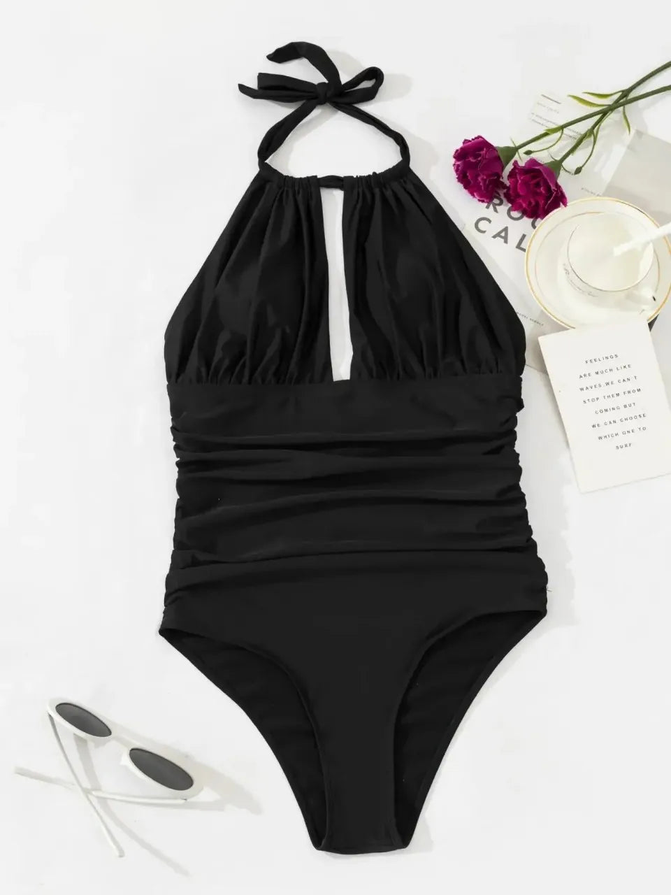 Maillot de bain sophistiqué avec un look classique épuré