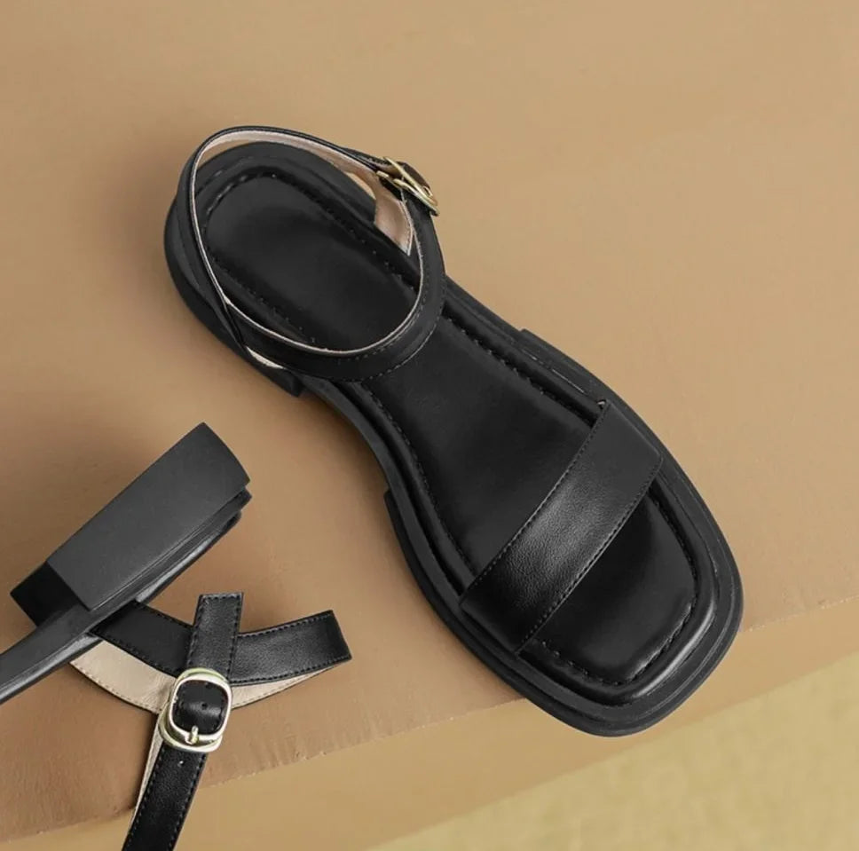 Sandales Plates Avec Semelle Simple Pour Femme | Idéal Pour Saison Estivale