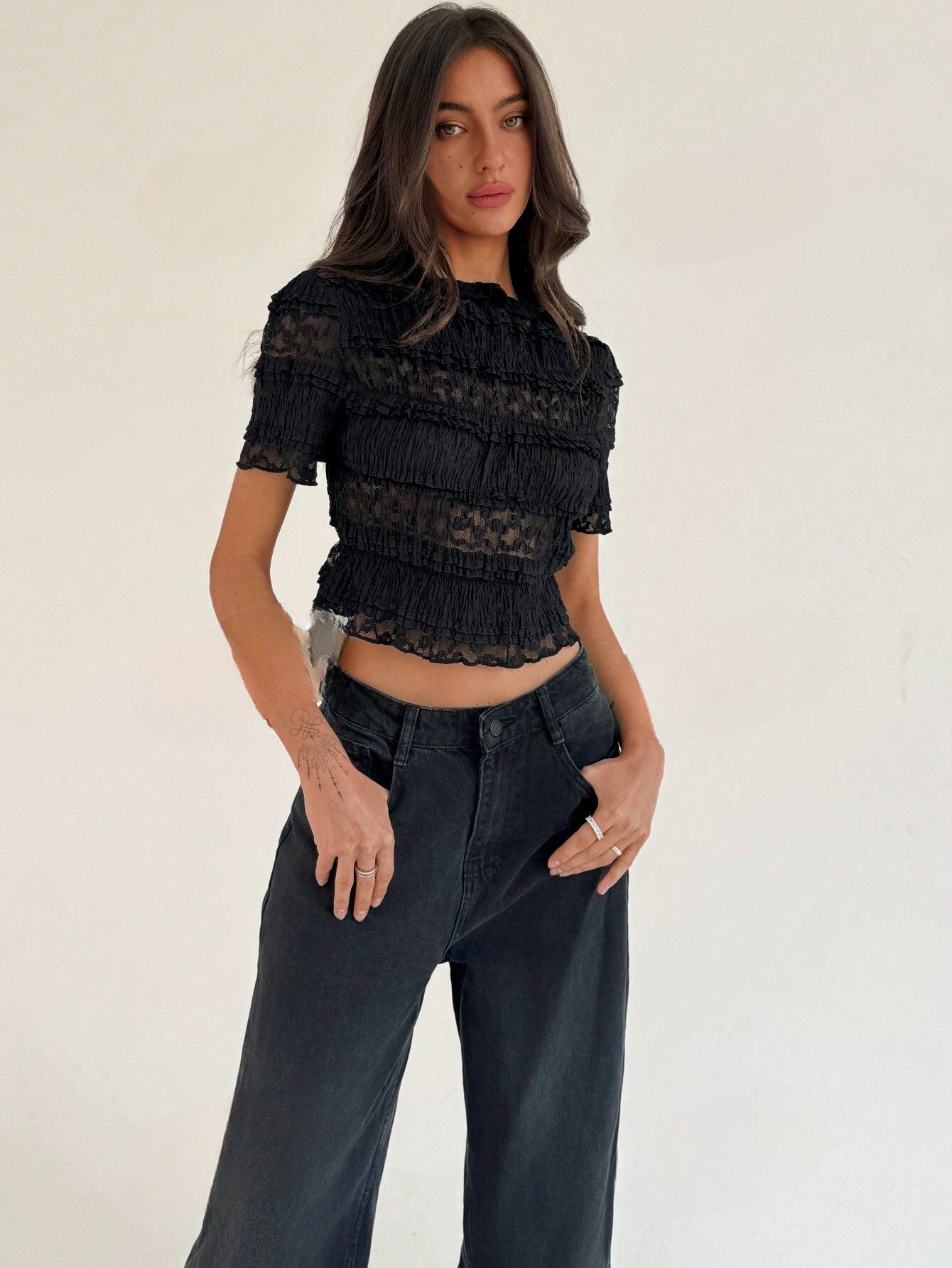 Crop Top Avec Finition Dentelle Et Détails Transparents Pour Femme | Idéal Pour Occasions Quotidiennes Et Événements