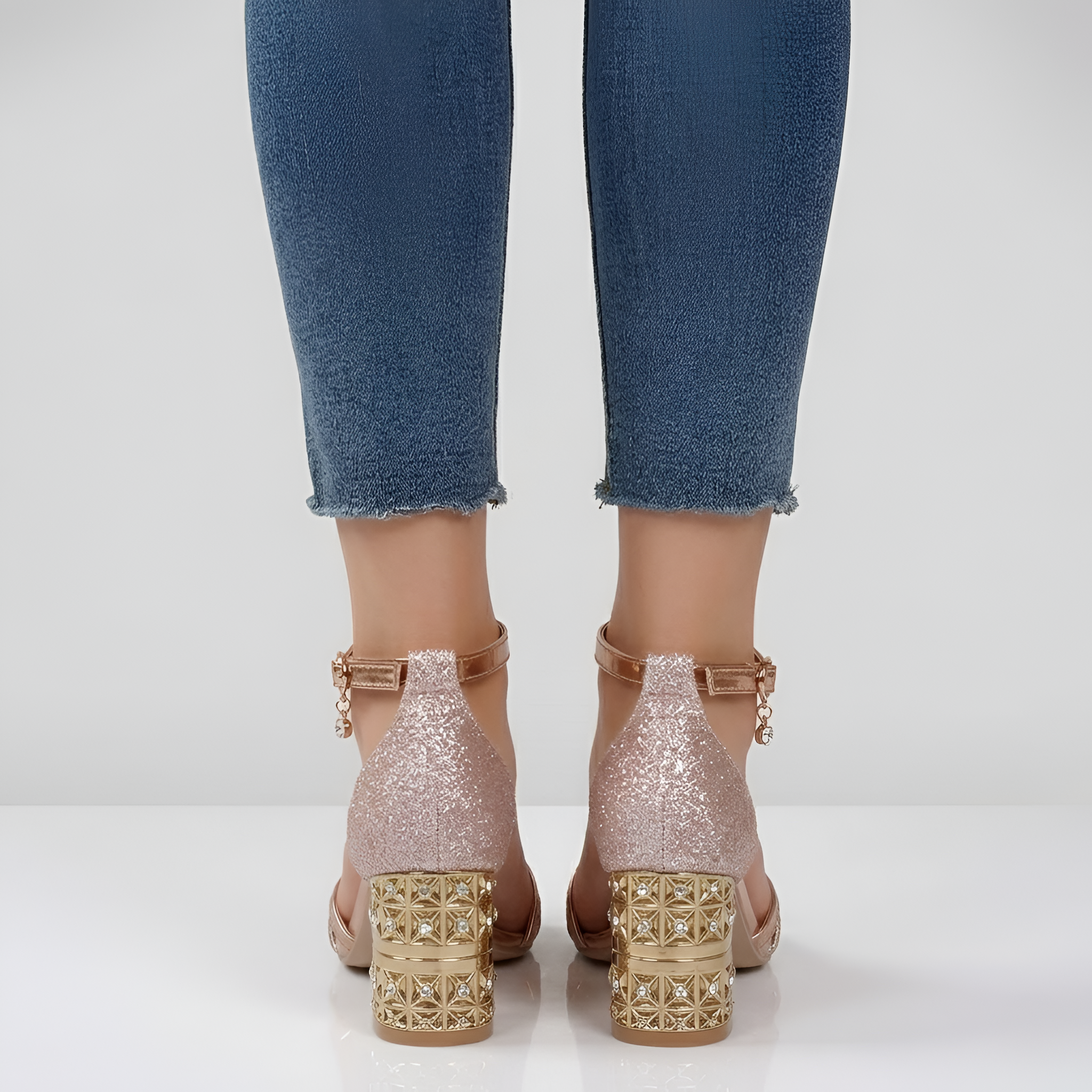 Yasmine - Sandales à talons chic à bout ouvert