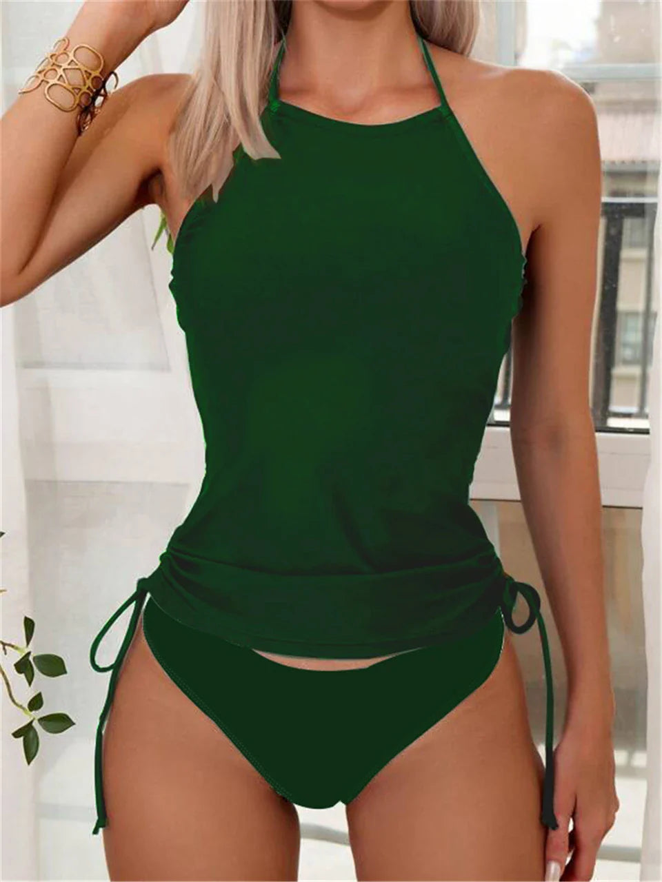 Maillot de bain sophistiqué au look classique épuré