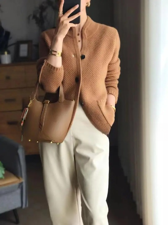 Cardigan Femme | Fermeture à boutons & Coupe fluide