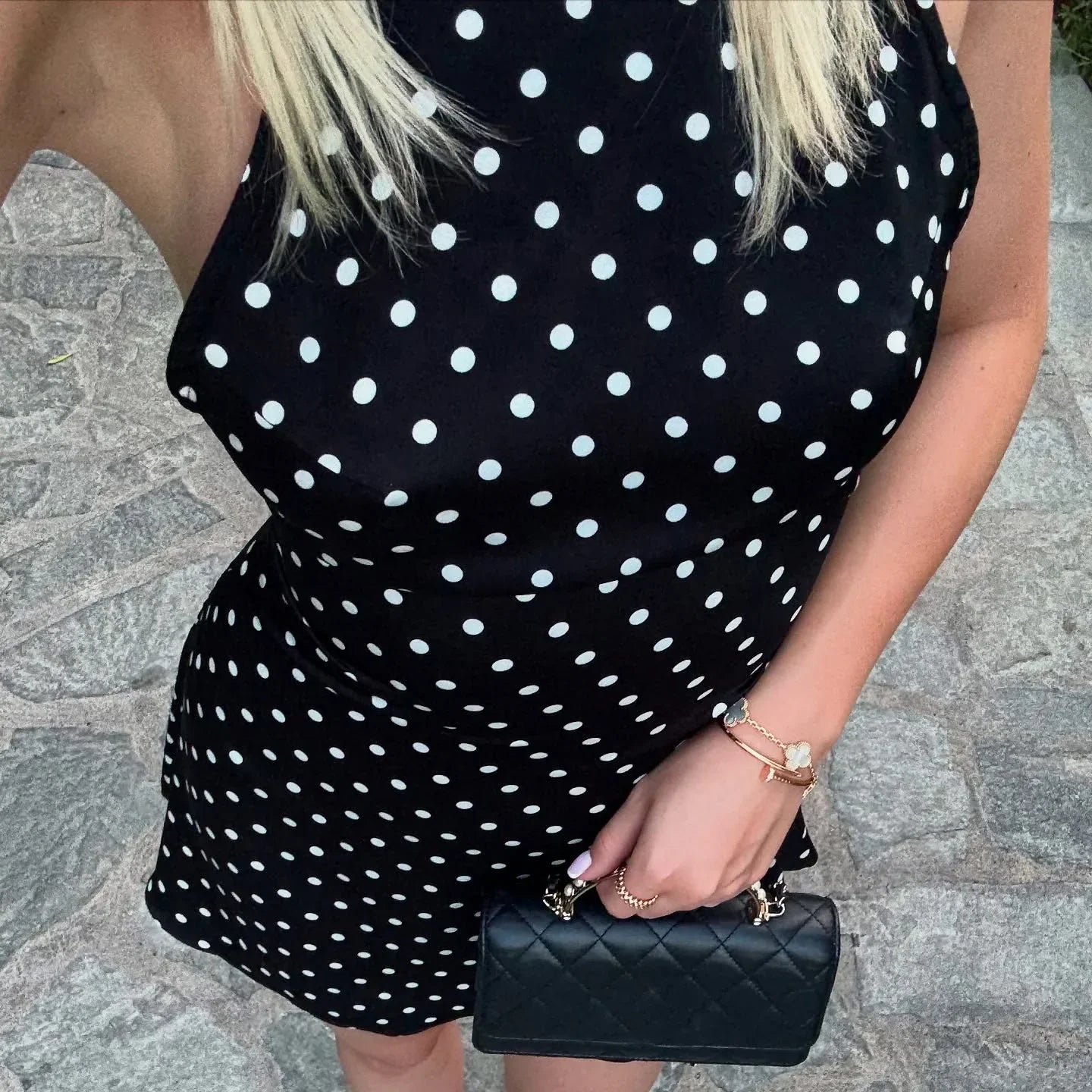 Mini robe femme à pois dos nu avec col halter