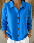 Karin | Veste tricot classique et intemporelle avec col à boutons