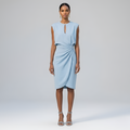 Naomi - Robe midi chic froncée avec encolure en trou de serrure